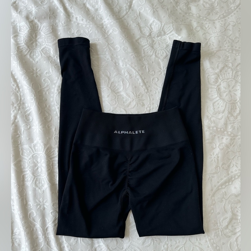 Alphalete scrunch leggings size small color black